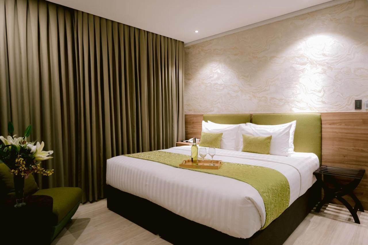 Goldberry Suites And Hotel Cebu Exterior foto